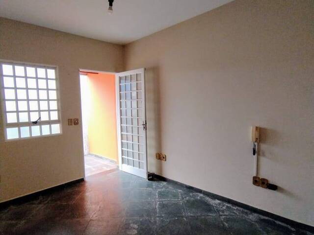 Sala para Locação em Cabreúva - 4