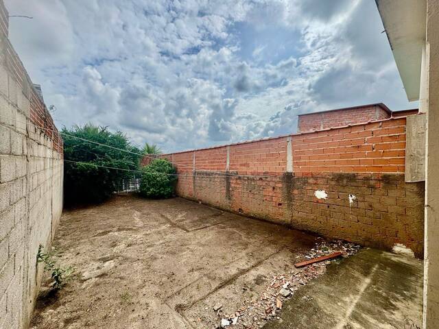 #572 - Casa para Venda em Cabreúva - SP - 3