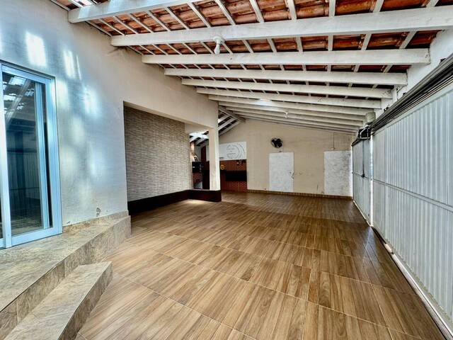 #590 - Casa para Venda em Cabreúva - SP - 2