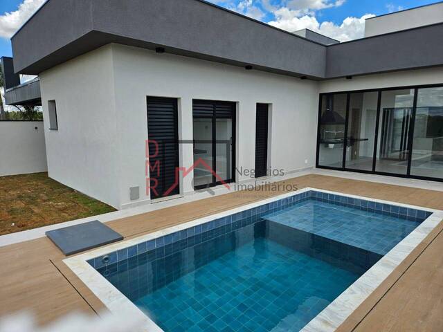 #711 - Casa para Venda em Itupeva - SP - 2